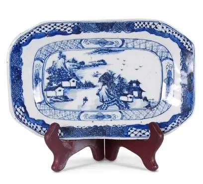 10″ Blue and White Plate with Canton Design – Avala International