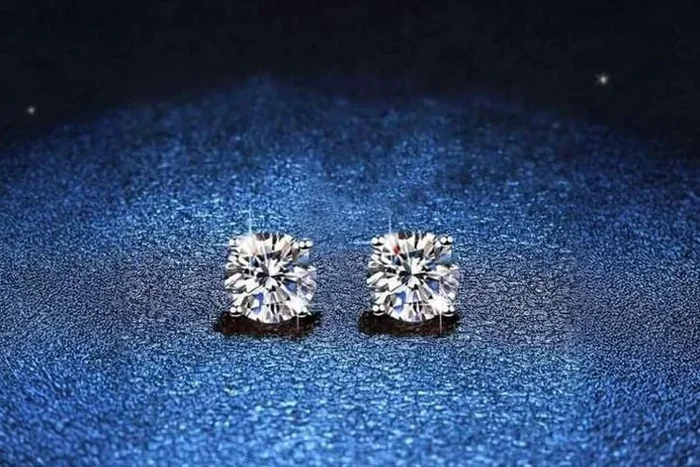 3.00 Carat D Colour VVS1 Moissanite Stud Earrings – Classic 4-Prong Fine Jewellery