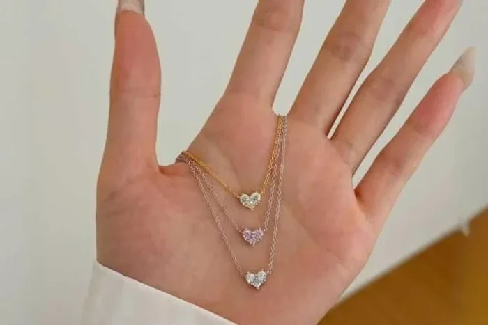 5A Zircon Heart Pendant Necklace – Adjustable Gold, Silver or Pink Chain, Sparkling Statement Jewellery