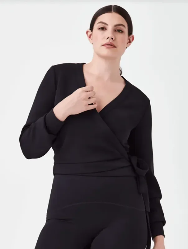 Air Essentials Ballet Wrap • Very Black