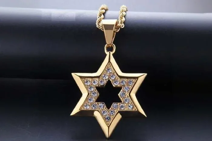 Brilliant Golden Star Crystal Pendant Necklace