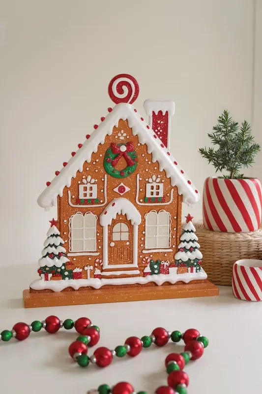 Christmas Gingerbread House