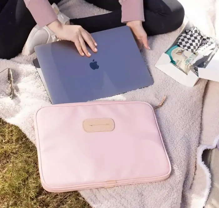 Computer Case 15 Inch