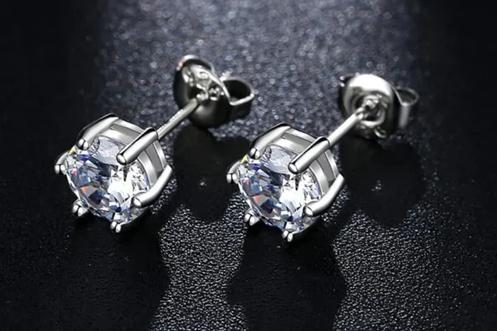 Dazzling Crystal Stud Earrings with Exquisite Fine Cut Crystals