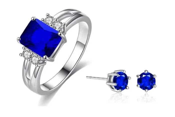 Exquisite Emerald & Sapphire Blue Jewelry Set