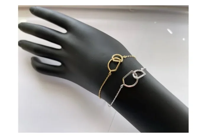 Exquisite S925 Sterling Silver Initial D Charm Bracelet