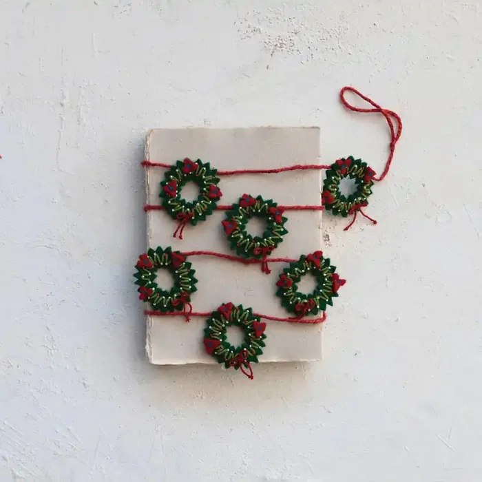 Handmade Wool Felt Holiday Wreaths Garland, 6‘
