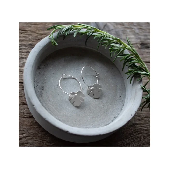 Hoop charm earrings monstera