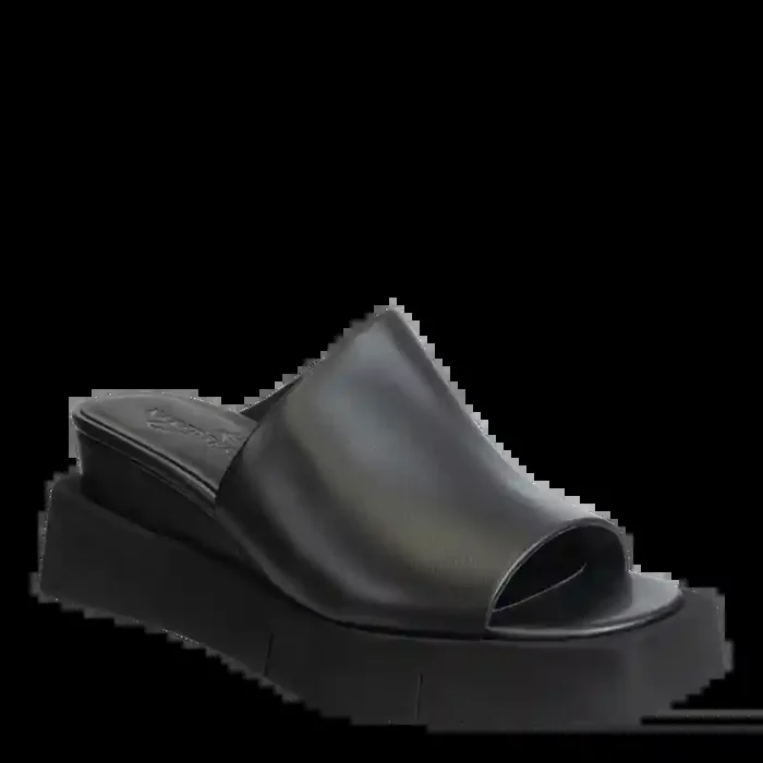 Infinity Wedge Sandals • Black