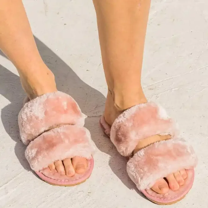 [Size S/M Remaining] Faux Fur Slippers Fluffy Comfy Double Strapped Fur Footwear