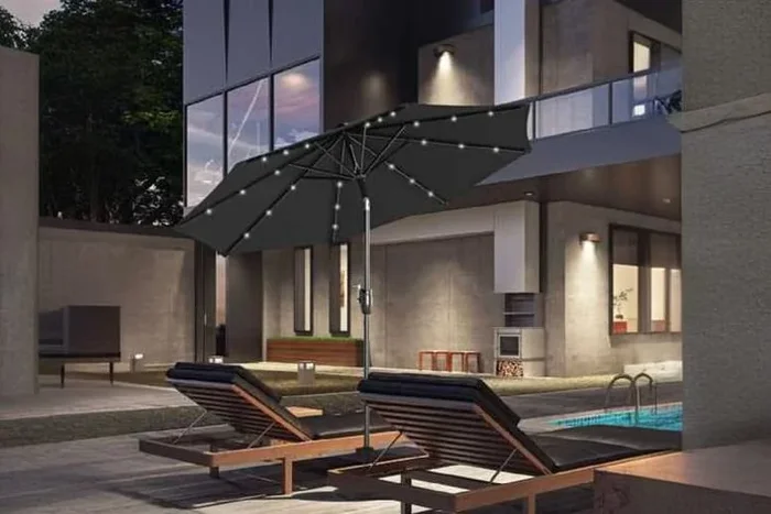 Spectacular Solar Tilt Patio Parasol – 2.7m of Elegance and Shade!