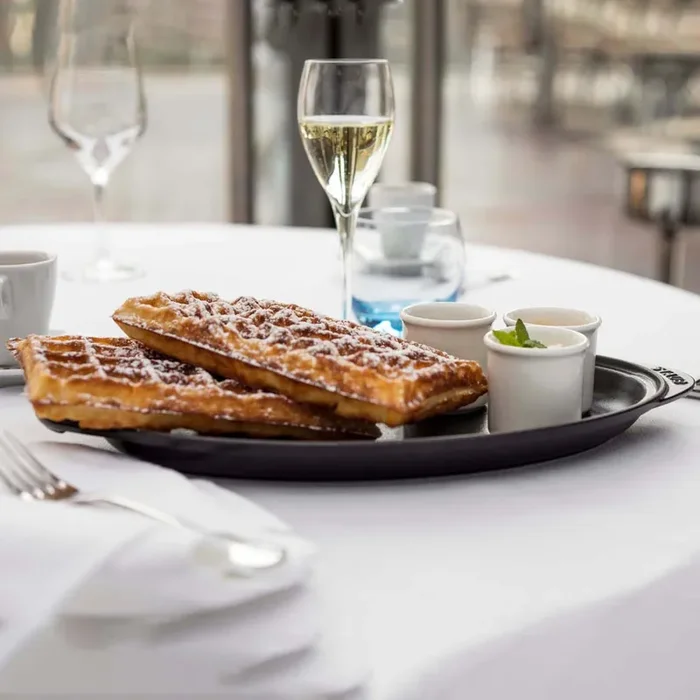 Staub Cast Iron 14.5 Inch x 8 Inch Covered Fish Pan – Matte Black