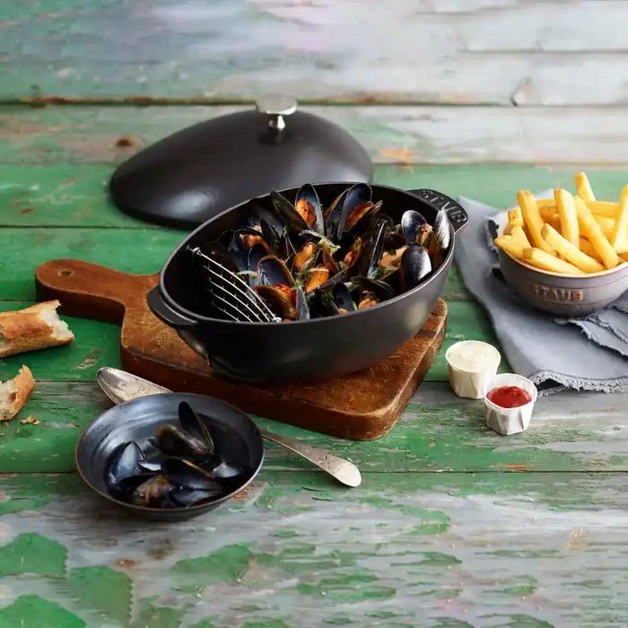 Staub Cast Iron 2-Quart Mussel Pot