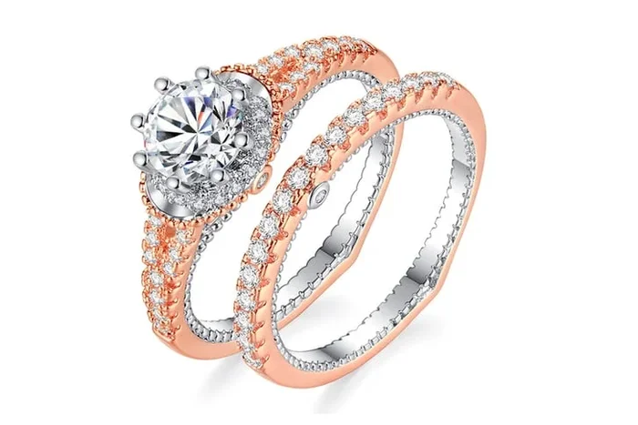 Stunning Double Ring Set with Crystals in Radiant Rose Gold