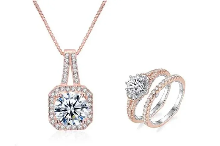 Stunning Halo Pendant & Glamorous Double Ring Set
