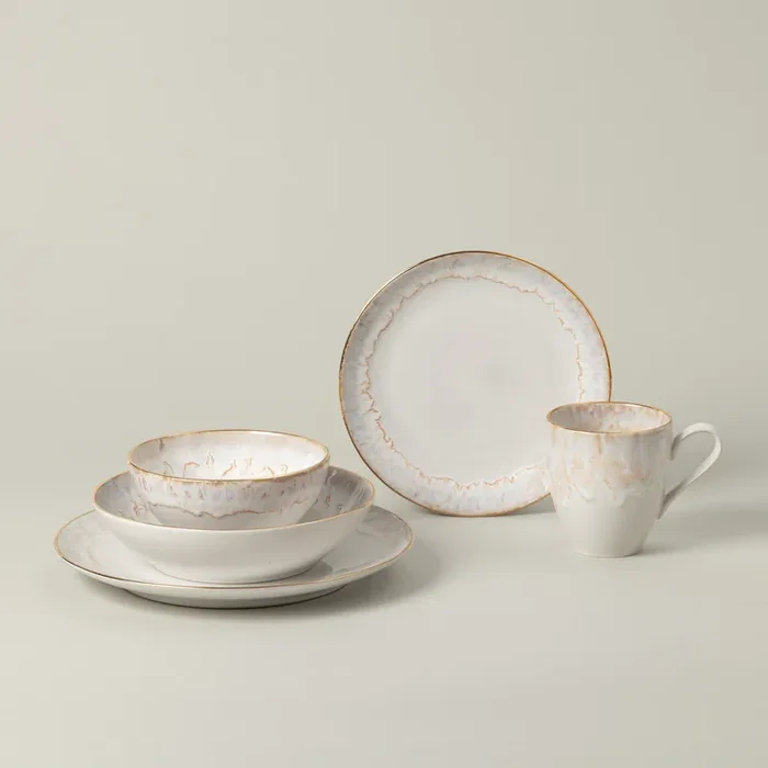 Taormina Fine Stoneware Dinnerware (White/Gold)