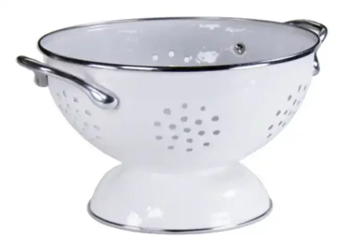White Solid Medium Colander