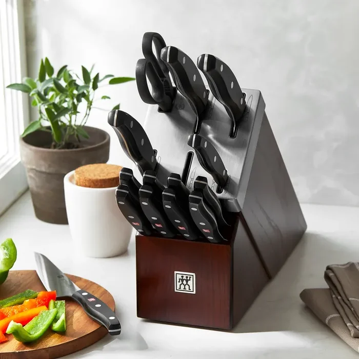 Zwilling TWIN Signature 15-Piece Self-Sharpening Knife Block Set